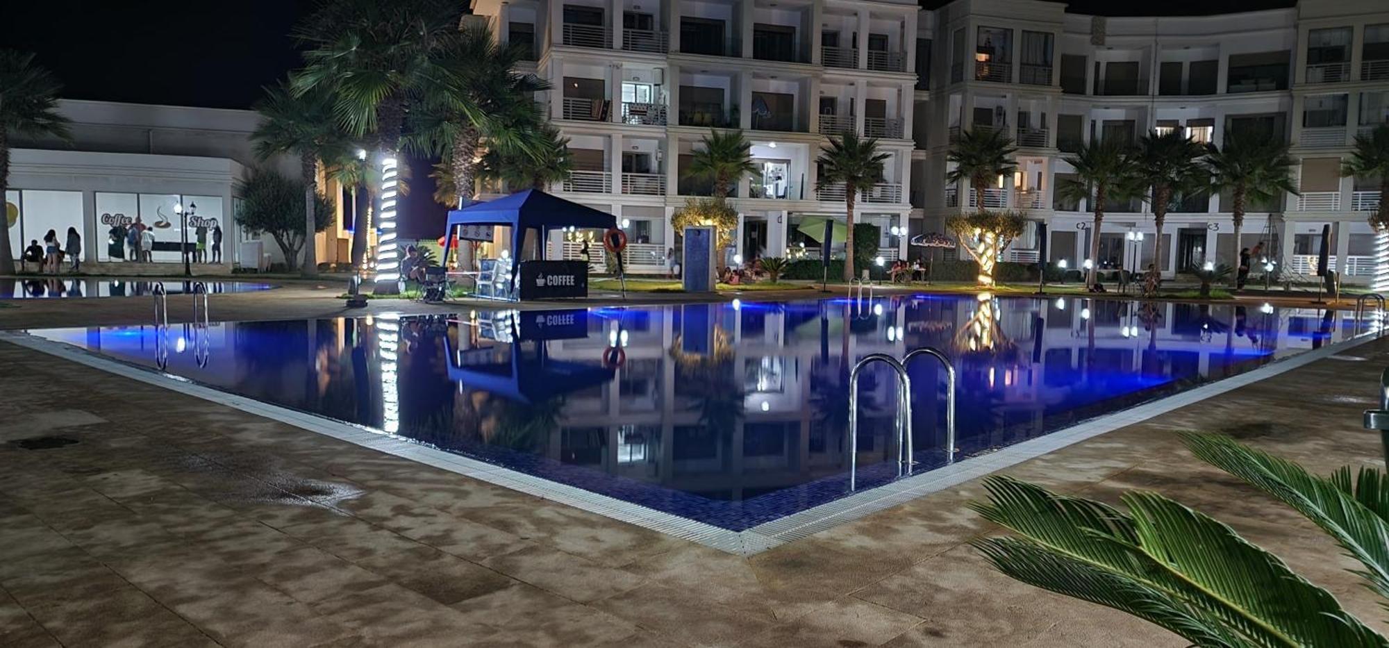 Costa Beach Lux Family Apartment With Pools Бузника Экстерьер фото